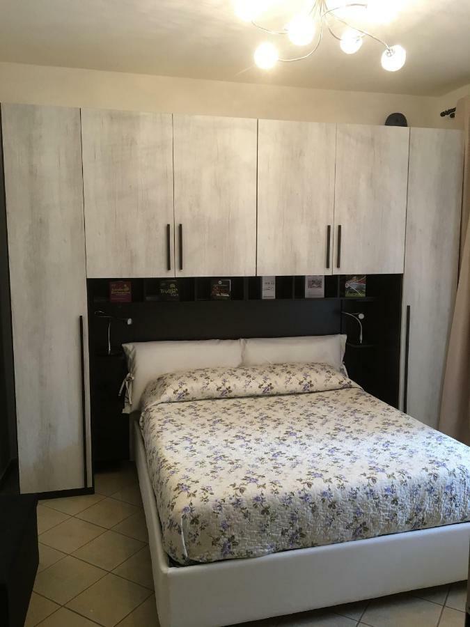Appartamento - Casa La Botola - Alba Kültér fotó